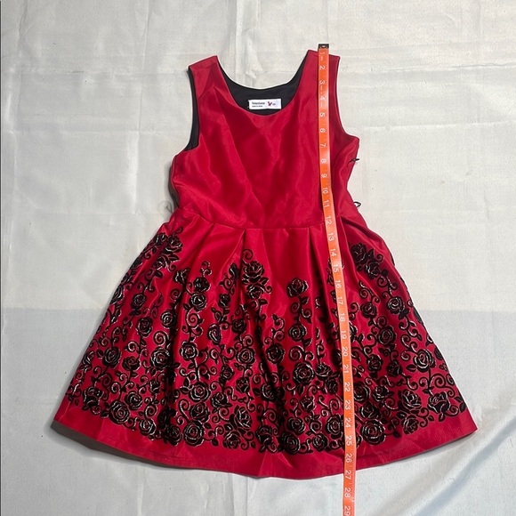 BEAUTEES Red Kids Dress with Black Floral Design - Picture 3 of 10